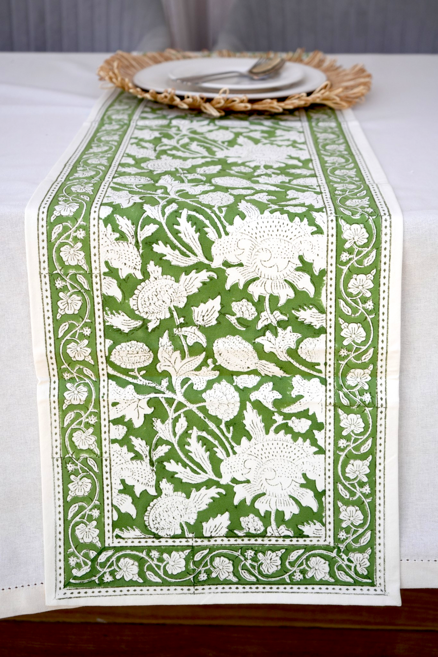 Pistachio Lover table runner