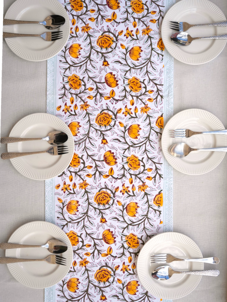 Rose garden Table Runner