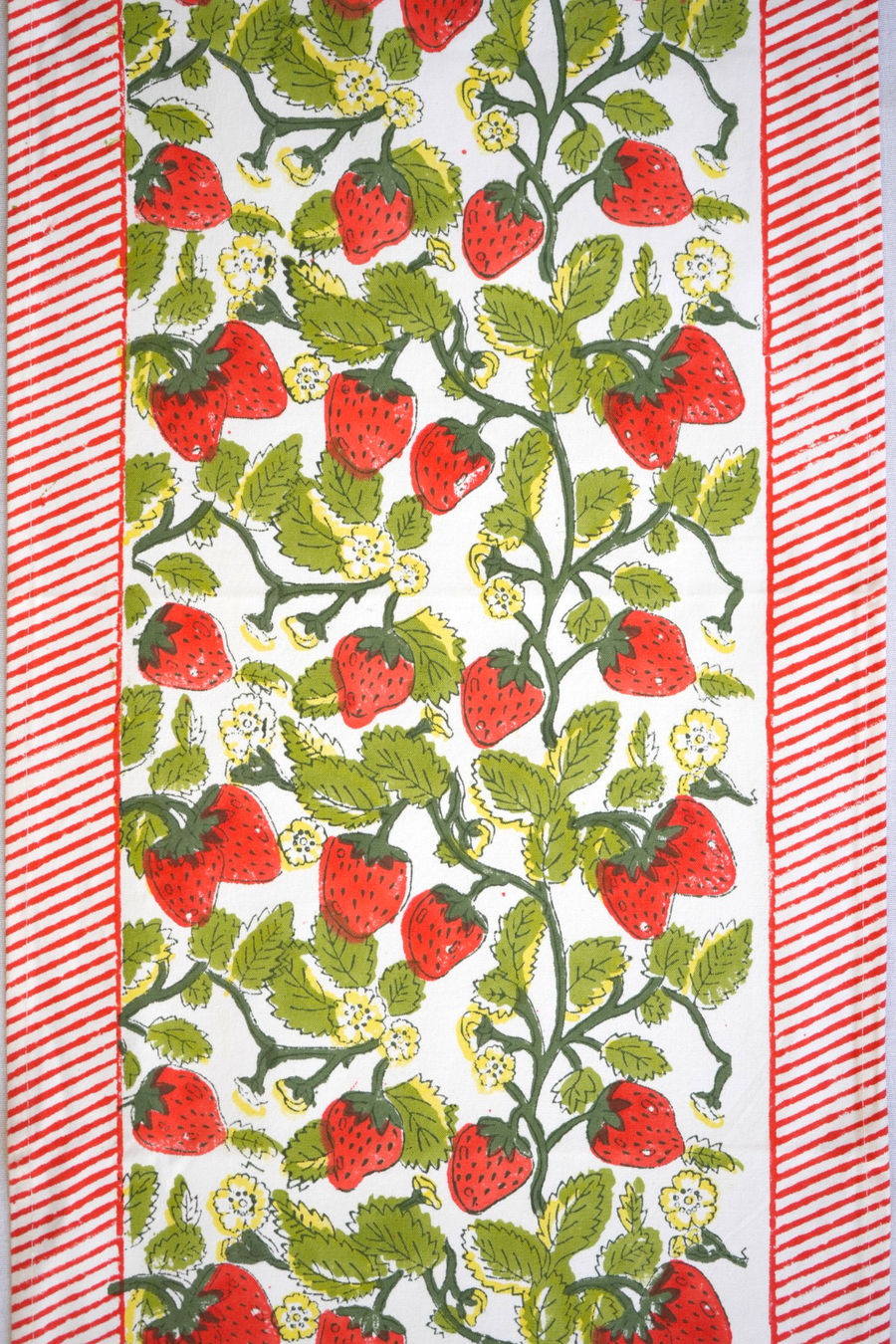 Strawberry feast Table runner