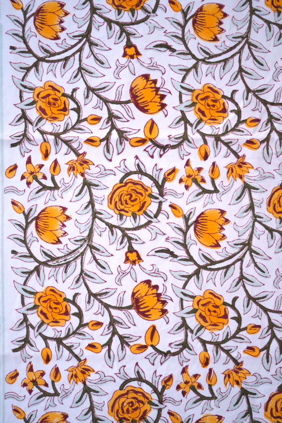 Rose garden Table Runner