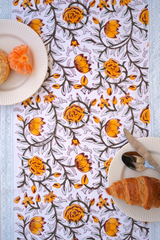 Rose garden Table Runner