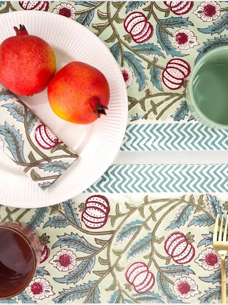 Table Placemat with matching napkin-Christmas Time