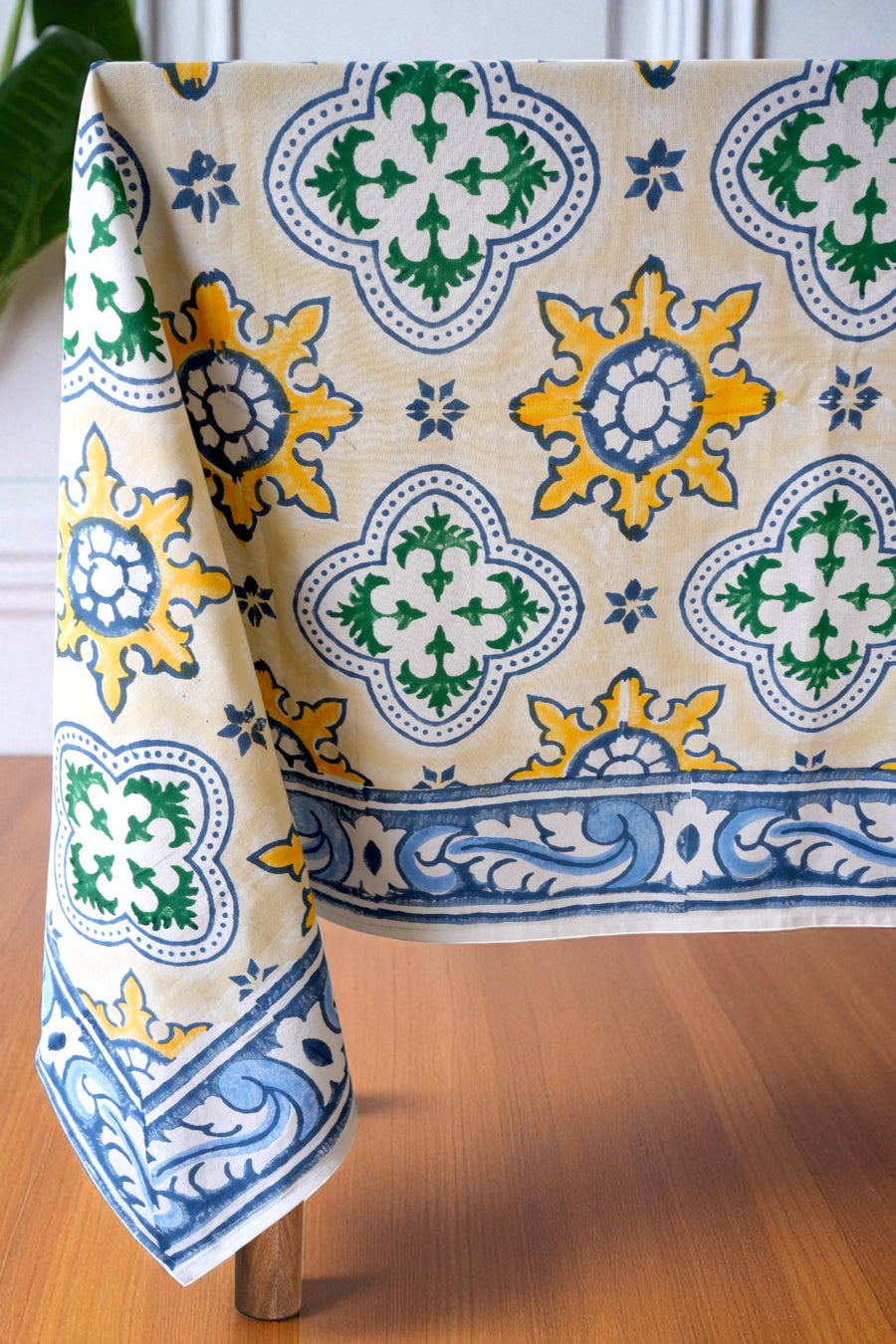 Alfama's Memory Tablecloth