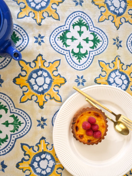 Alfama's Memory Tablecloth