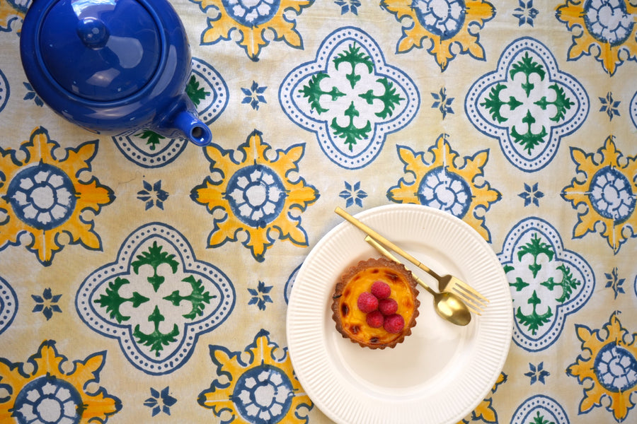 Alfama's Memory Tablecloth