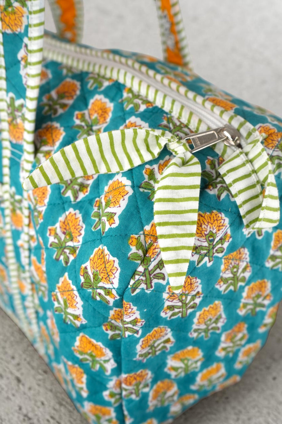 Quilted Duffle bag in Teal Tropicana