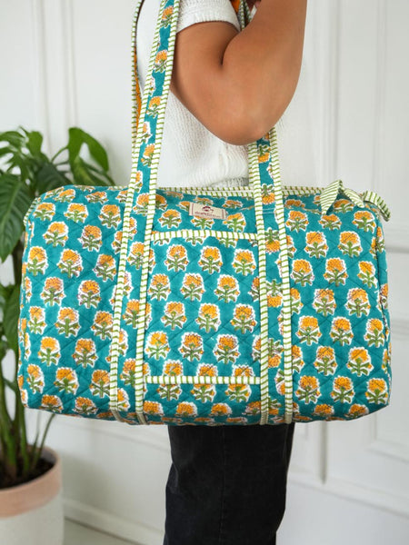Quilted Duffle bag in Teal Tropicana