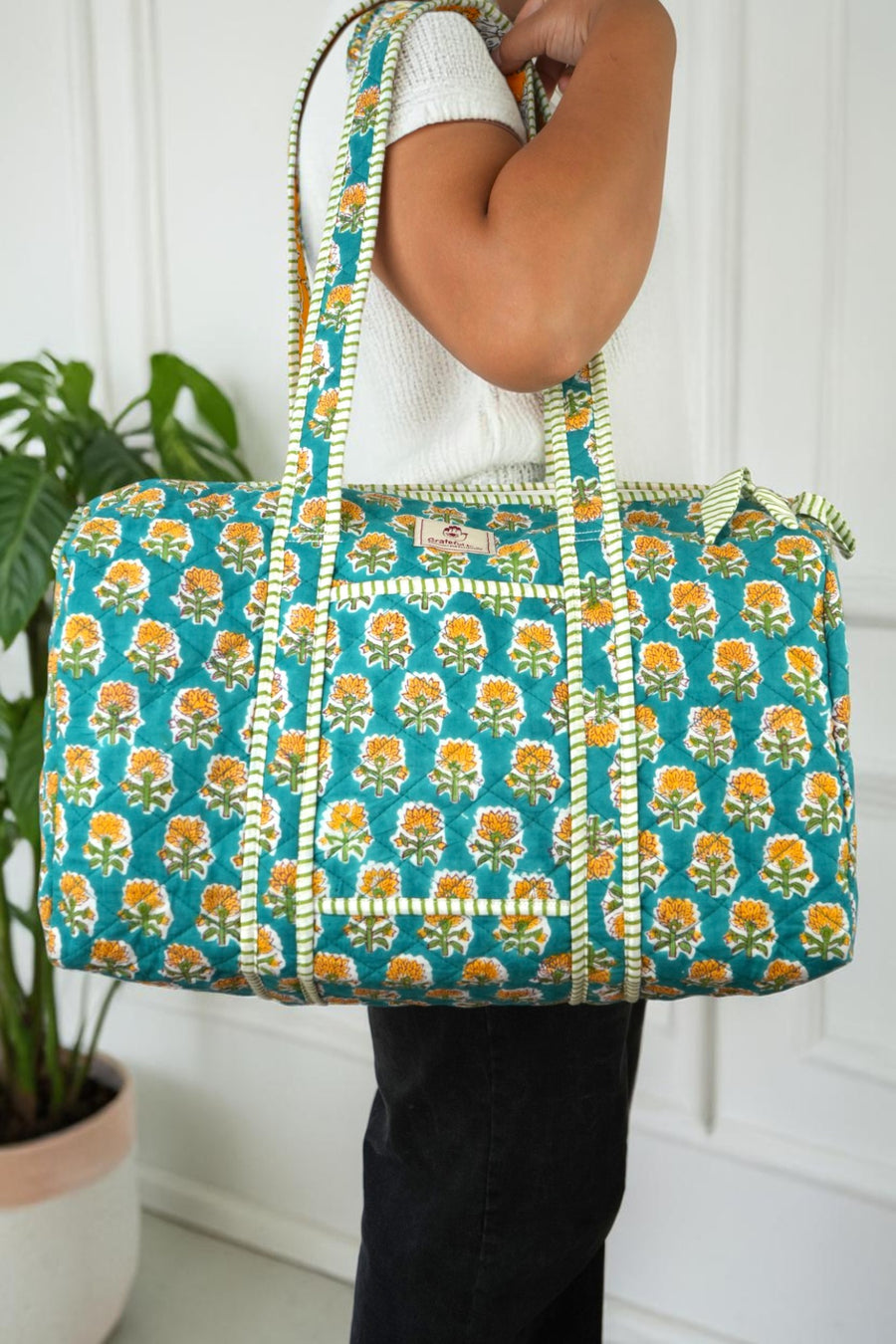 Quilted Duffle bag in Teal Tropicana